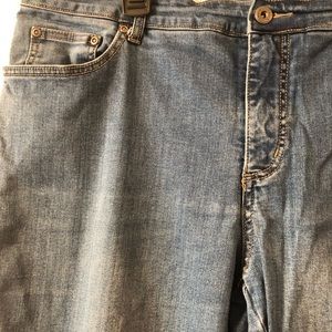 Comfy jeans! Excellent condition!